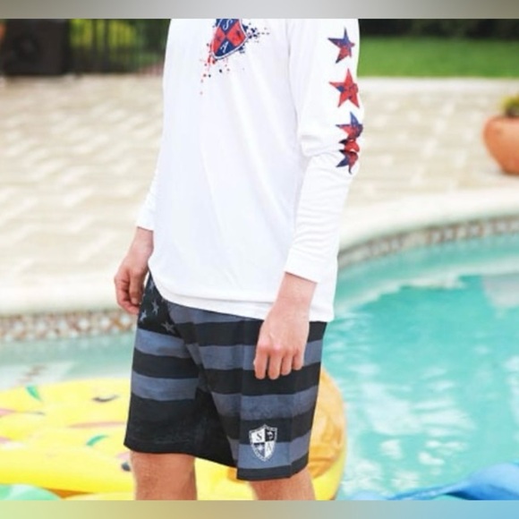 SA Company Blackout Design American Flag Board Shorts, Sz 38, Water-repellent - Picture 3 of 11